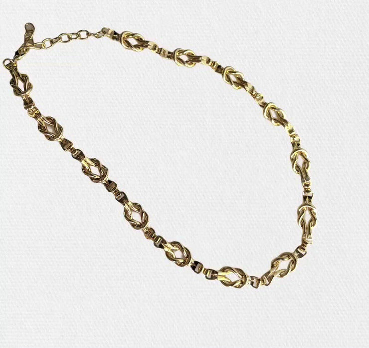 Gold Interlocking French Chain Necklace