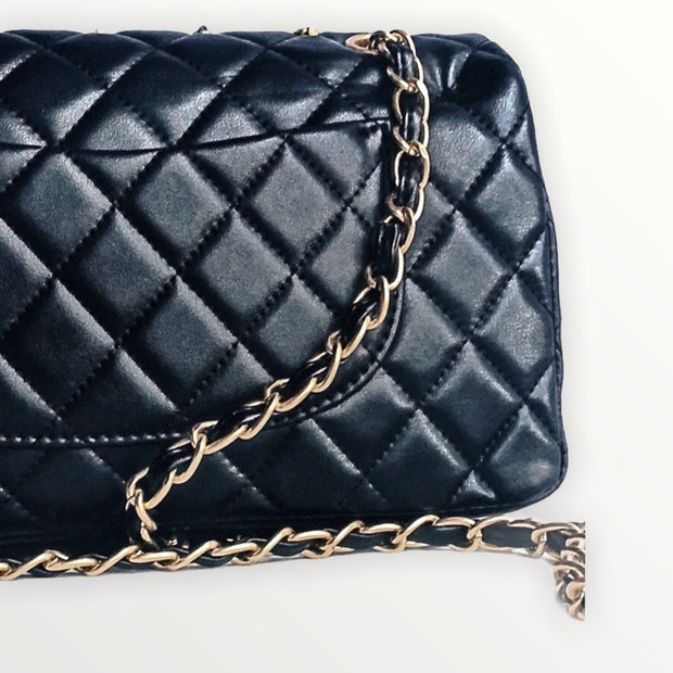 Leather Classic Flap Bag In Black