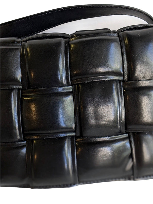 PRE-ORDER Cross Body Puffy Leather Bag